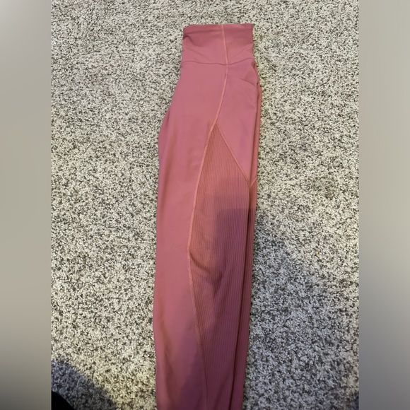 OLD NAVY, pink/nude leggings, size medium - Picture 3 of 3